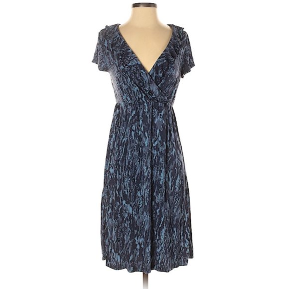 Merona Dresses & Skirts - MERONA V NECK DARK BLUE MIDI DRESS